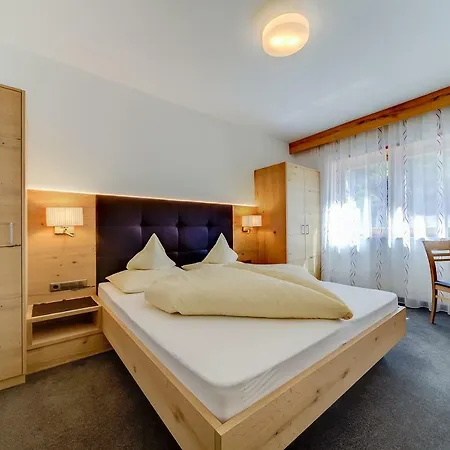 Aparthotel Krone Schenna