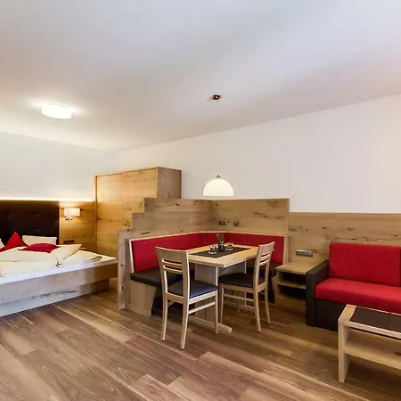 Aparthotel Krone 3*